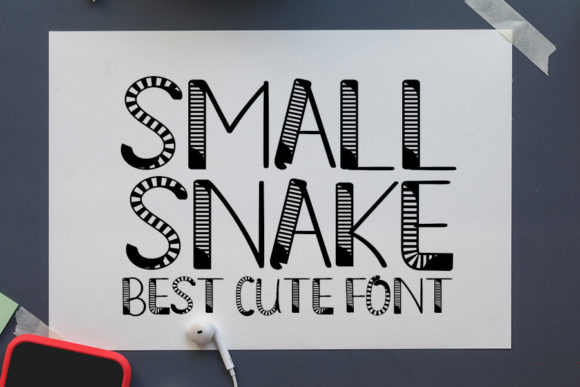 Small Snake Font Review: A Quirky Display Typeface for Creative Projects